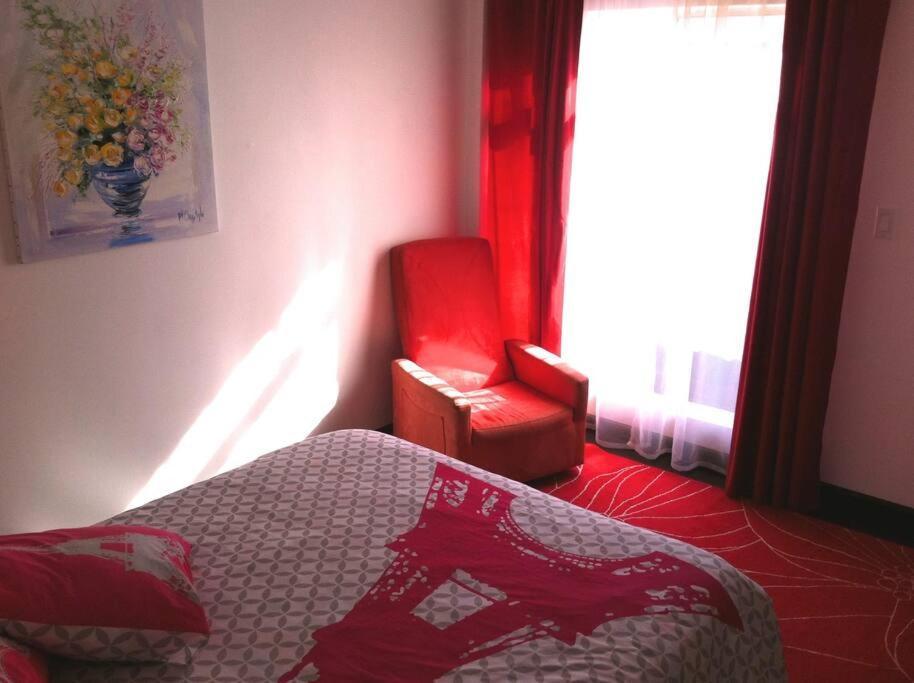 B&B Oui Madame Tijuana Ruang foto